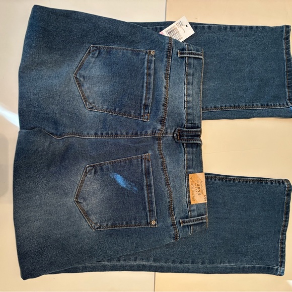 CURVE APPEAL High Rise Kick Flare Ankle Jeans Size 6 **NEW** - Picture 5 of 5